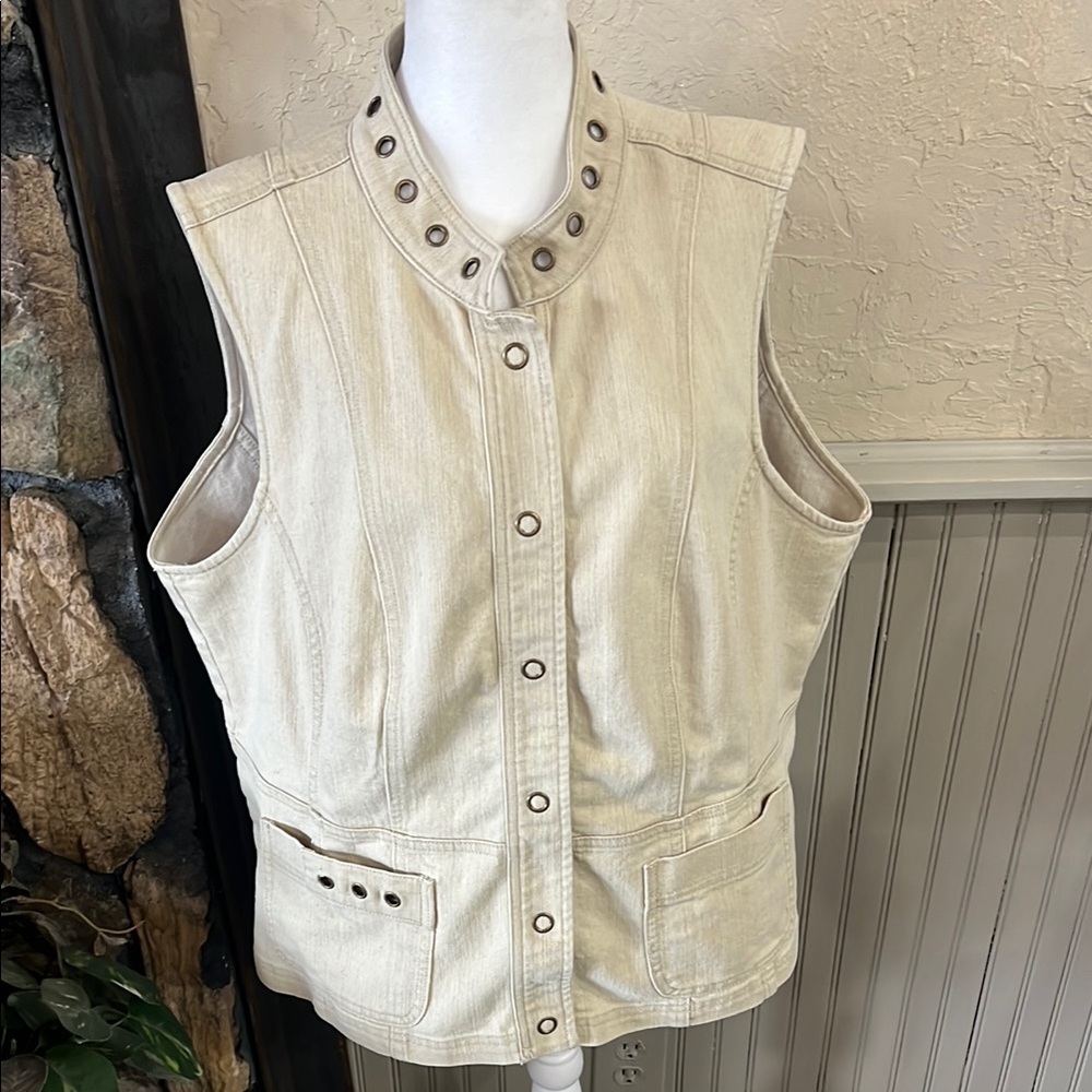 CJ Banks Cream Textured Vest